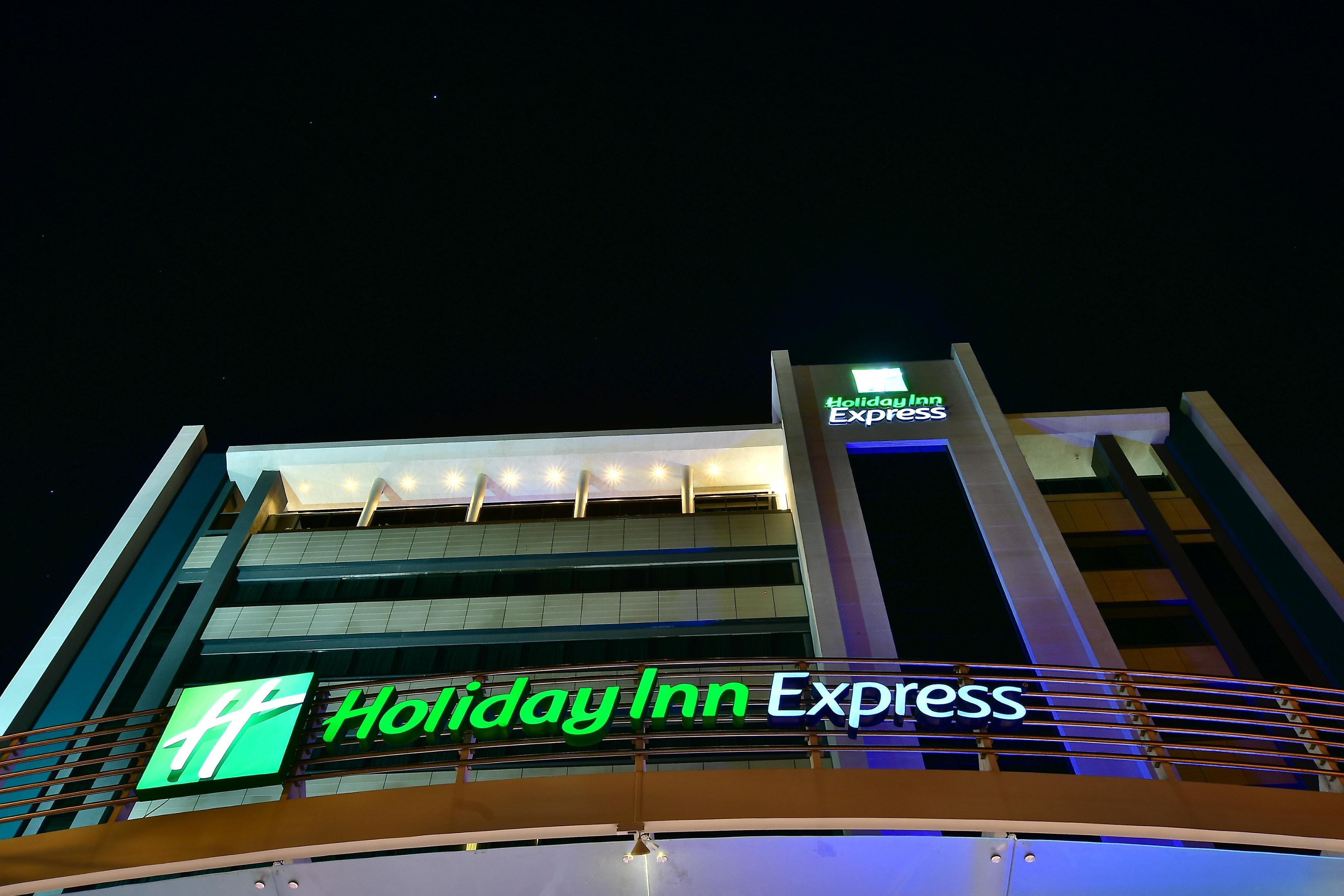 Holiday Inn Express Asuncion Aviadores By Ihg Eksteriør bilde