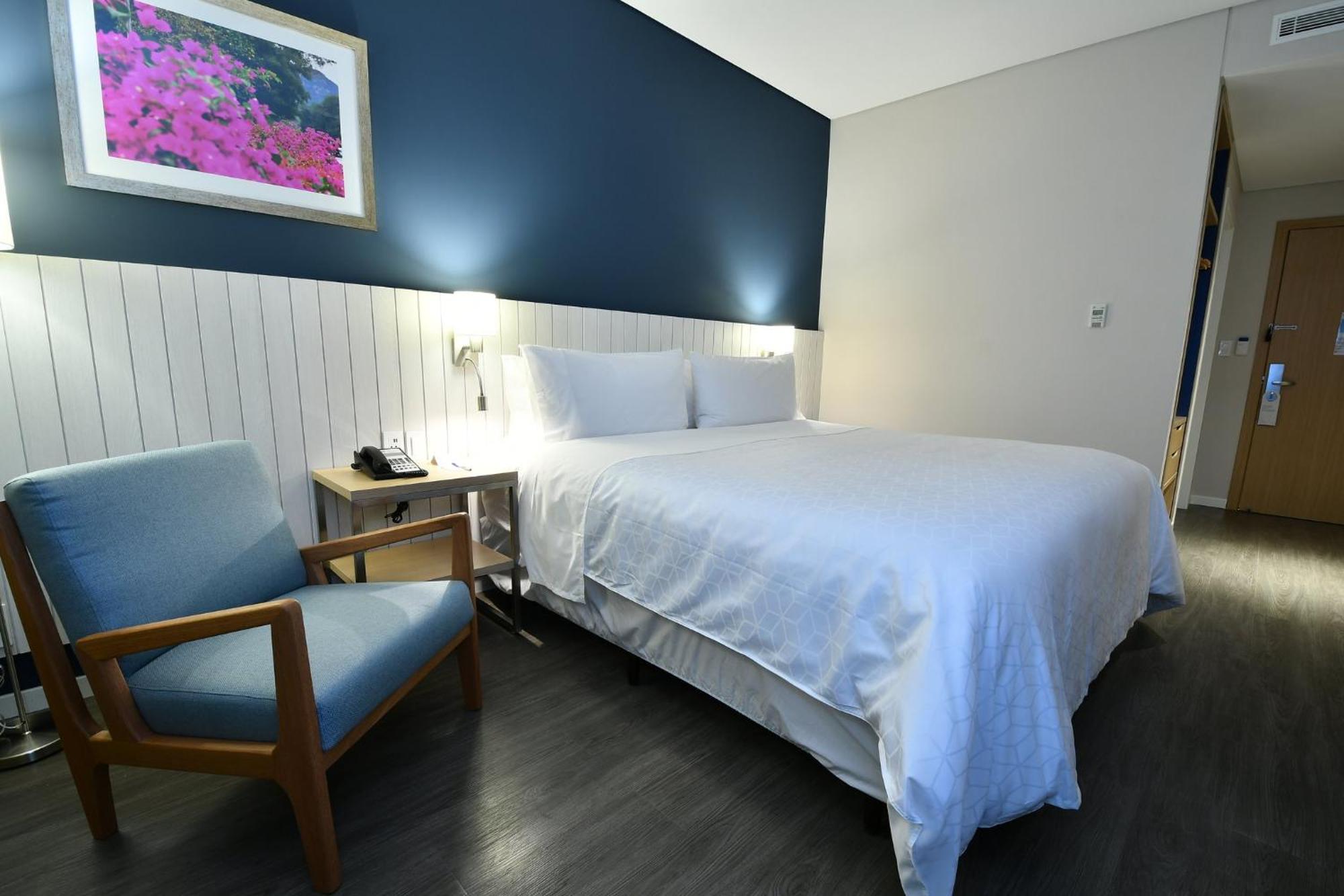 Holiday Inn Express Asuncion Aviadores By Ihg Eksteriør bilde