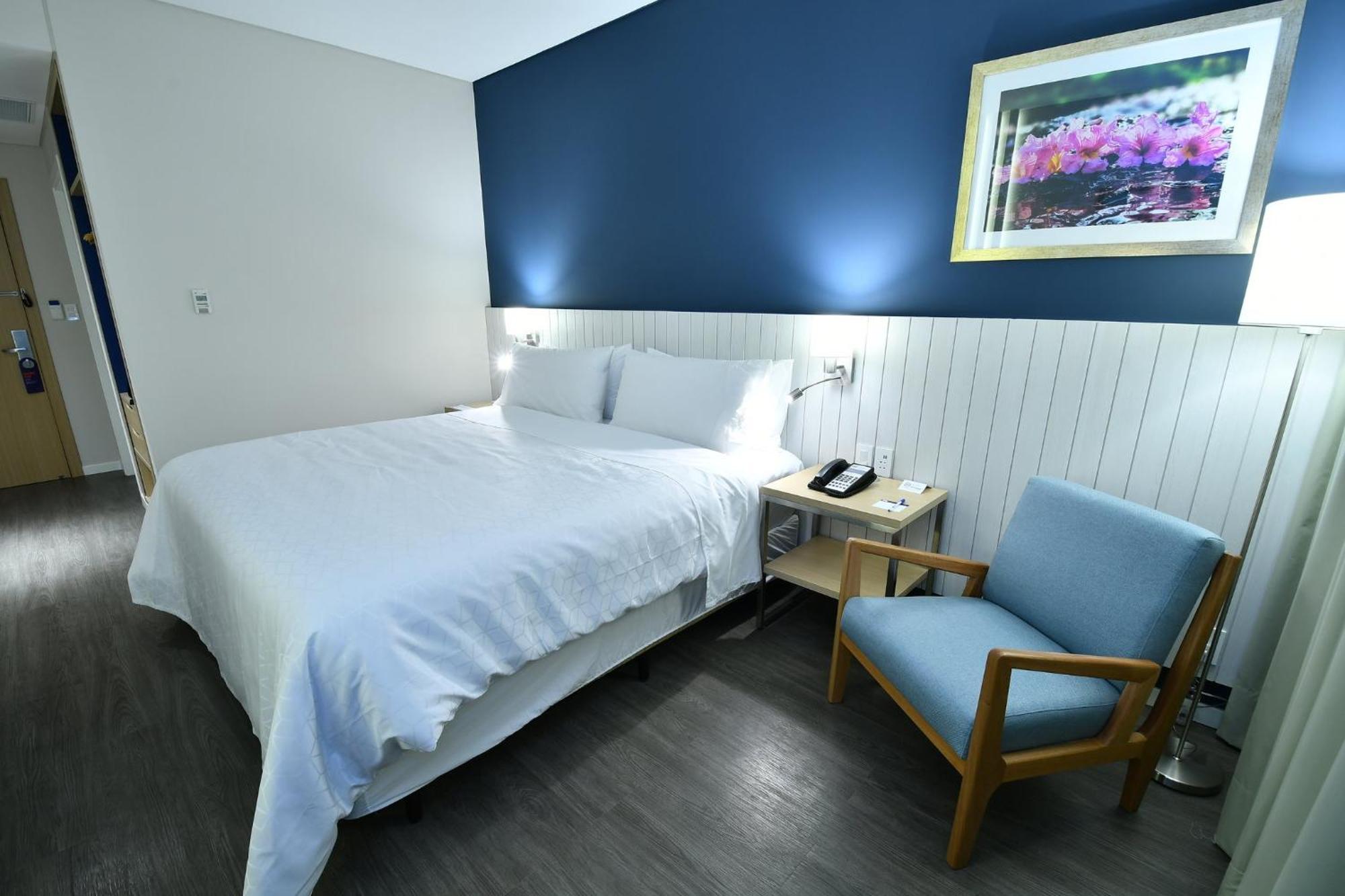 Holiday Inn Express Asuncion Aviadores By Ihg Eksteriør bilde