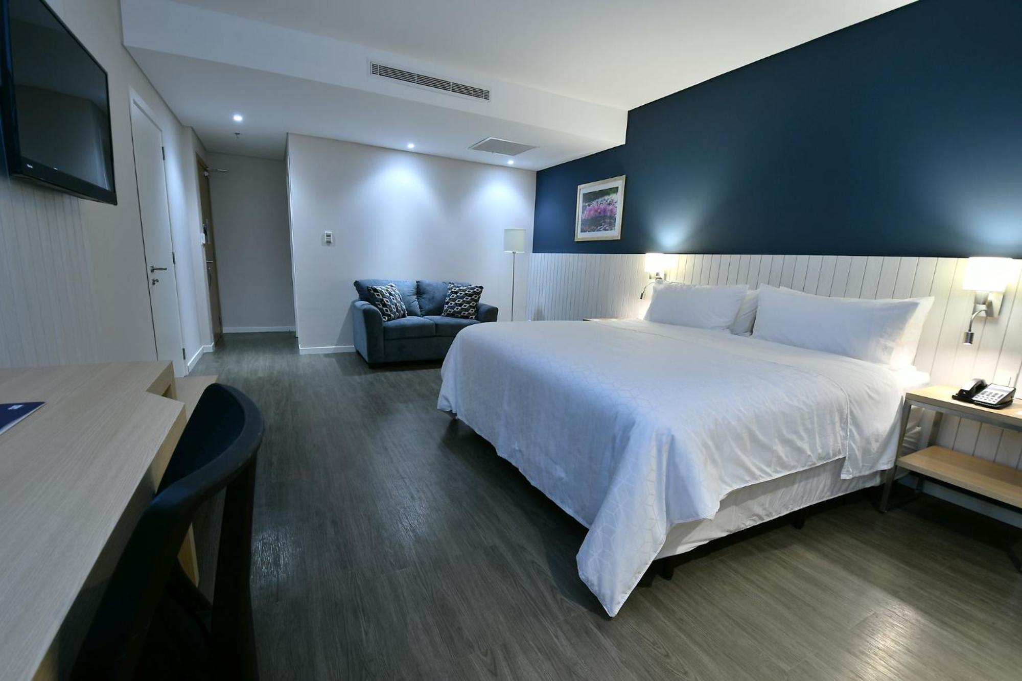 Holiday Inn Express Asuncion Aviadores By Ihg Eksteriør bilde